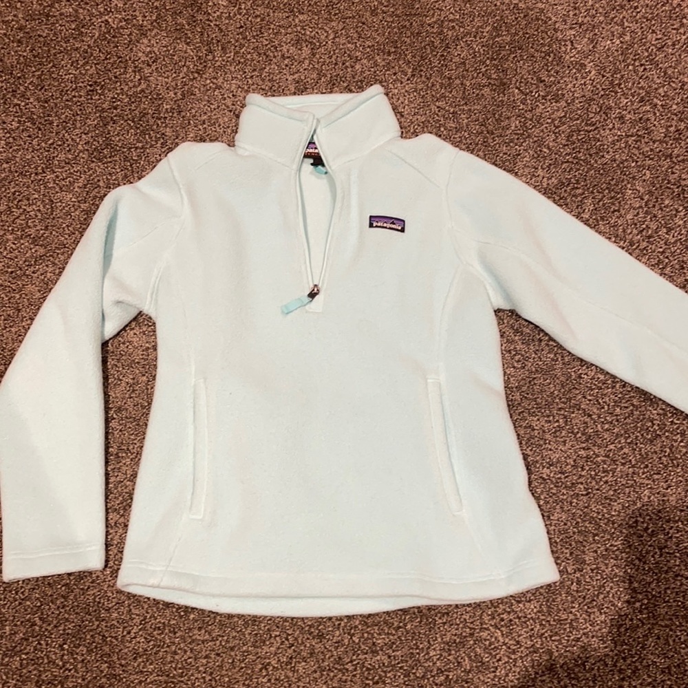 Patagonia small baby blue quarter zip.